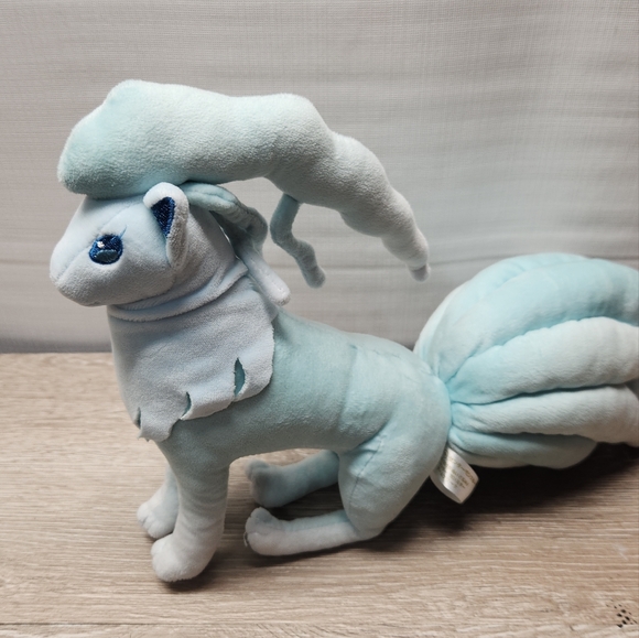 Ninetales Alolan  2017 Original Plush 9" Toy Doll - Picture 1 of 6